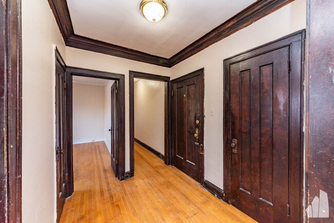 Photo - 4455 N Artesian Ave Unit 2