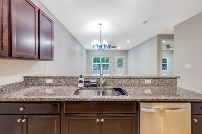 557 Valparaiso Pkwy