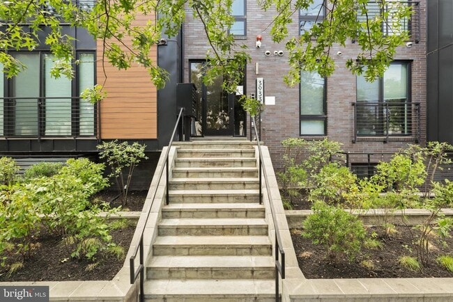 Photo - 3933 14th St NW Unit 2