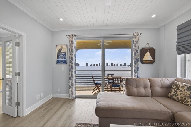 Photo - 105 Paradise Harbour Blvd Unit 501