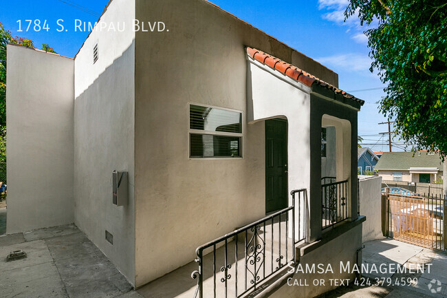 Building Photo - Modern Two-Story Casita with Parking! Rental