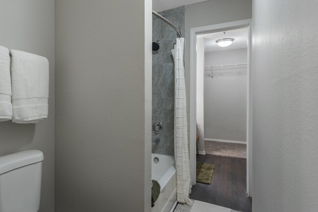 Clairmont Reserve Apartment Homes