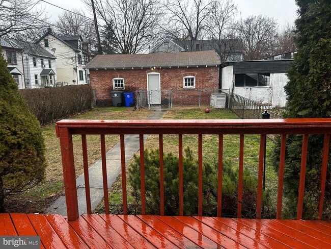 Building Photo - 325 Jefferson Ave