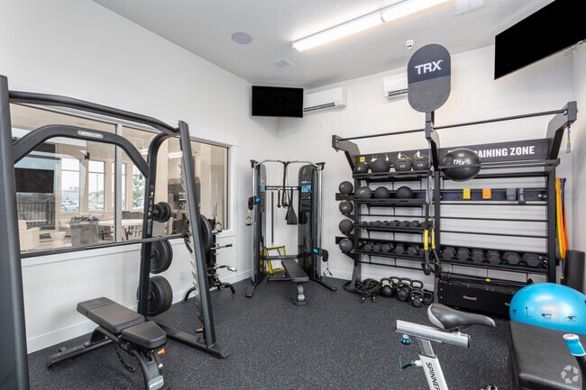Fitness Center Free Weights - Columbia River Walk Rental
