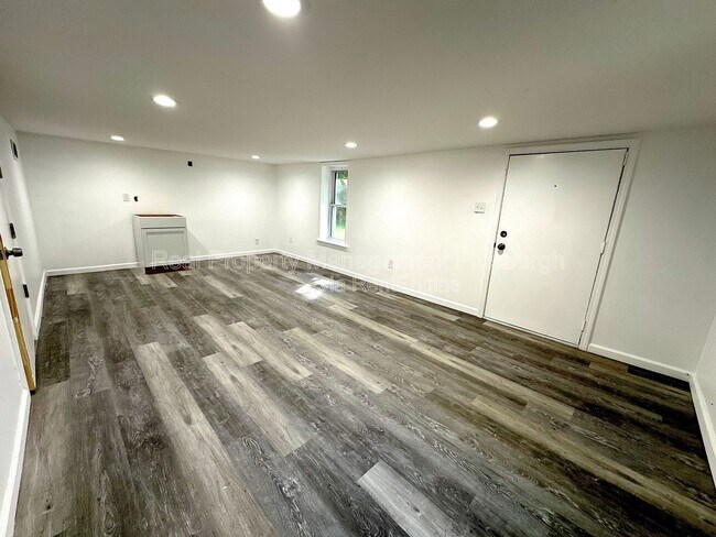 Photo - 6184 Poketa Rd