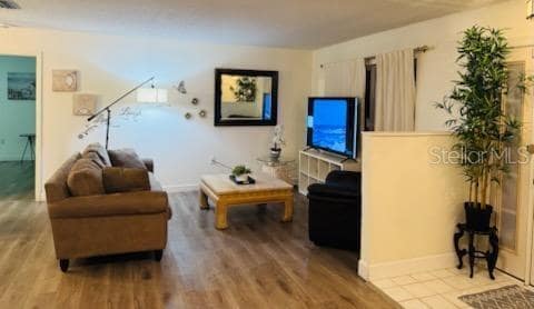 Photo - 18385 Hottelet Cir