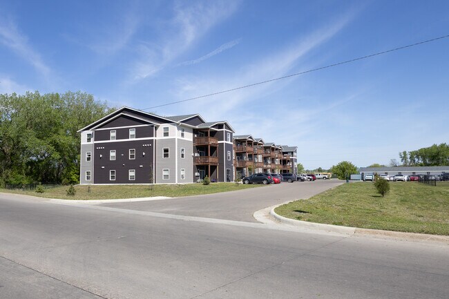 Photo - Lakeview Apartments