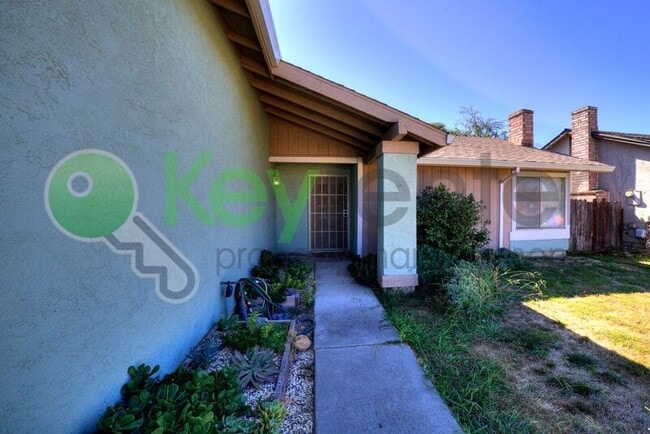 Photo - 1300 Old W Dr