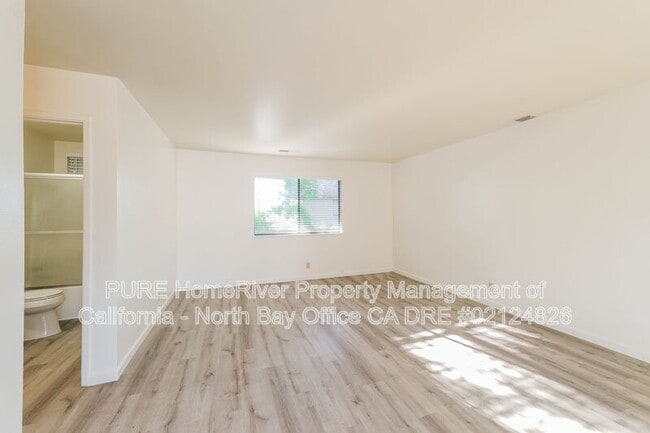 7909 Swartz Ave