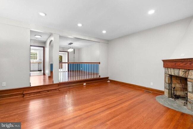 Photo - 24 Gallatin St NW