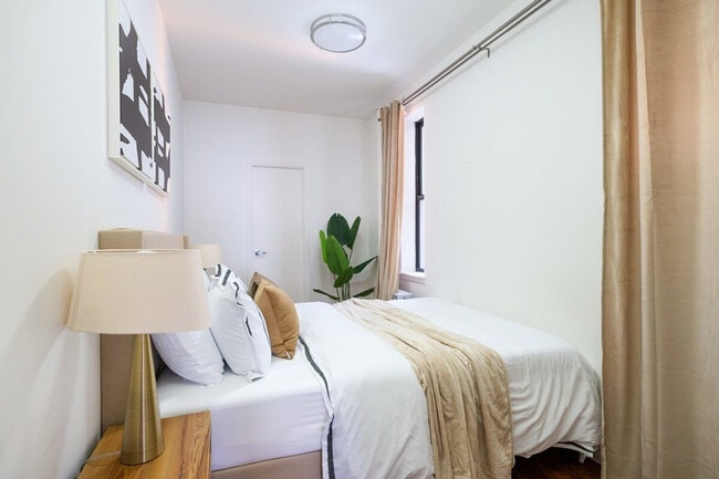 Photo - 1288 1st Ave Unit ID1021993P