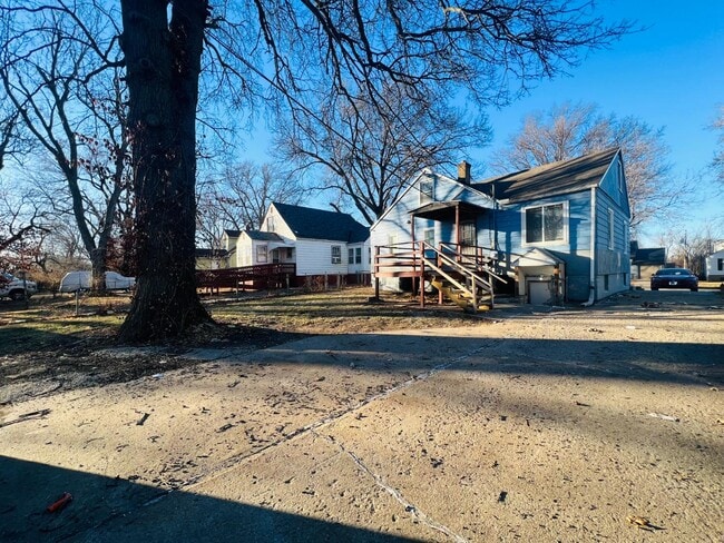 Photo - 4219 E 68th Terrace