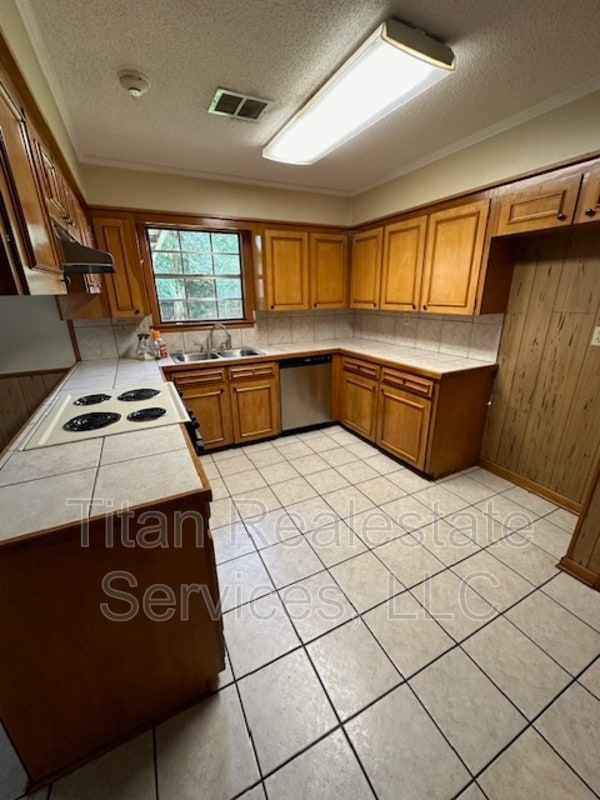 Photo - 413 Woodvale Ave