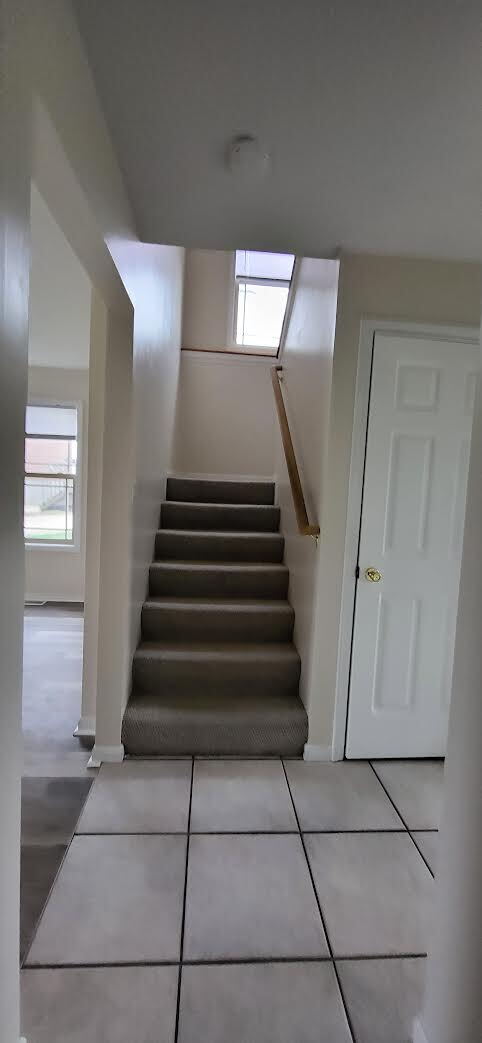 Photo - 3 Bed 2.5 Bath Townhome Unit 1