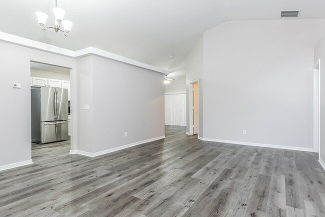 Photo - 3027 Eagle Crossing Dr