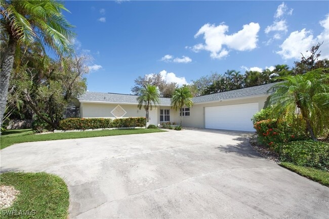 Building Photo - 673 Travers Ave Rental