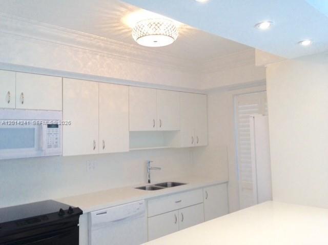 Building Photo - 8401 SW 107th Ave Unit 260E