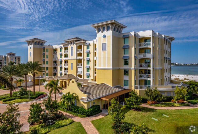 Photo - Sunset Pointe at Collany Key Apartments