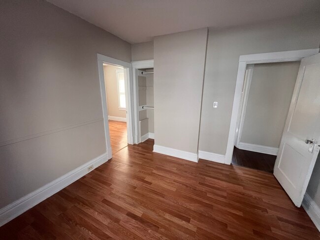 Building Photo - 1434 Woodland Dr Unit 1434 Woodland Drive Rental