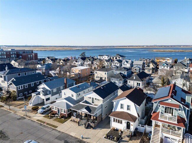 Photo - 535 W Hudson St