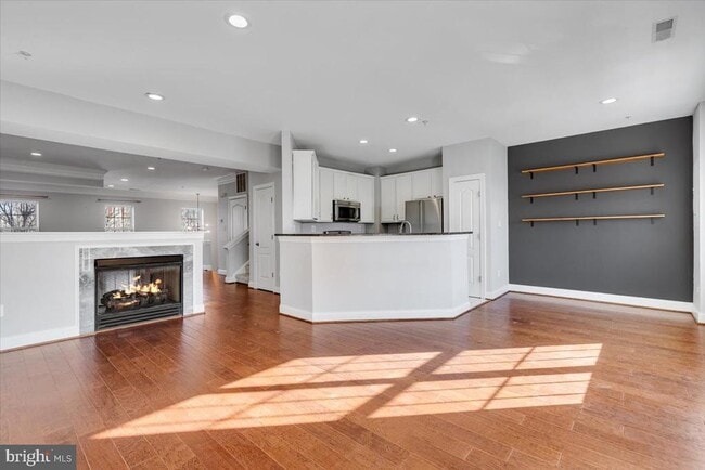 Photo - 174 Chevy Chase St