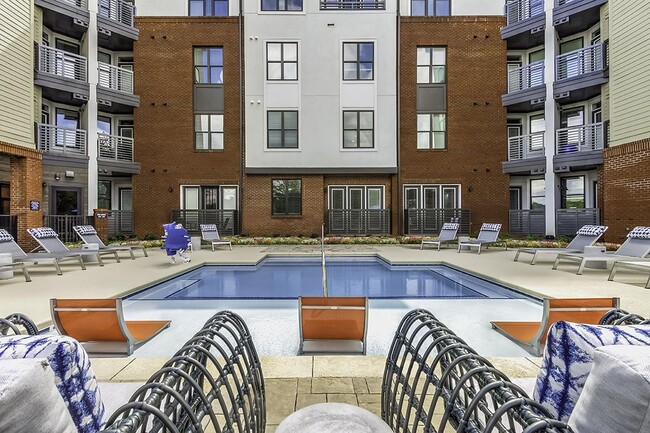 Photo - Midwood Station