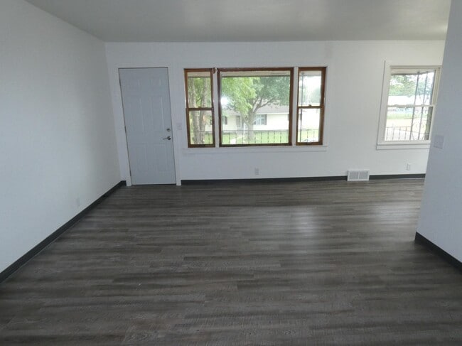 Photo - 518 N 4th St Unit 3