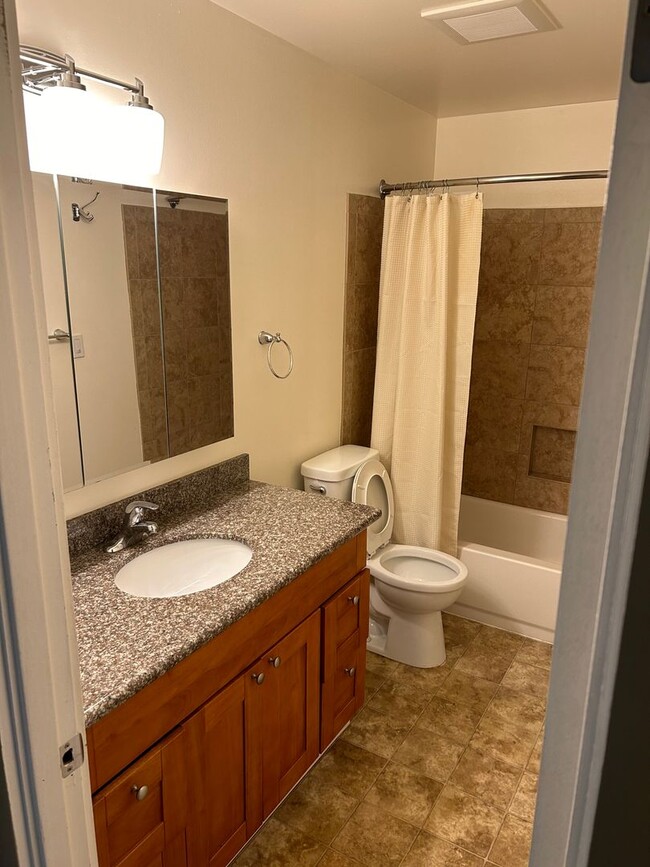 Photo - Bright Open Floor Plan One Bedroom Apartment Unit 25