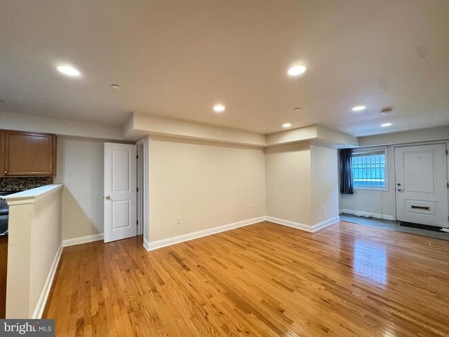 Photo - 1223-25 Wood St Unit A1