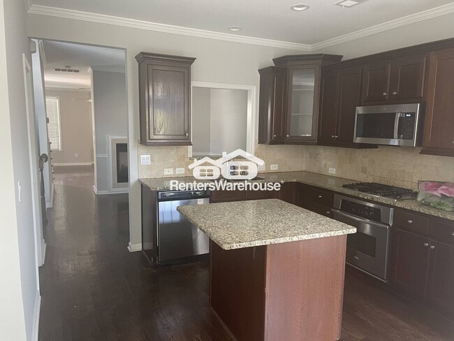 Photo - 1213 Discover Green Ln