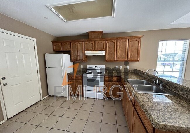 3101 Carson St Unidad UNITC