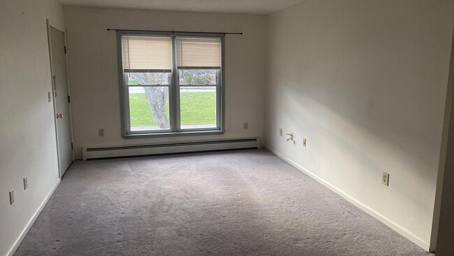 Building Photo - 148 Fifth St. Unit #4