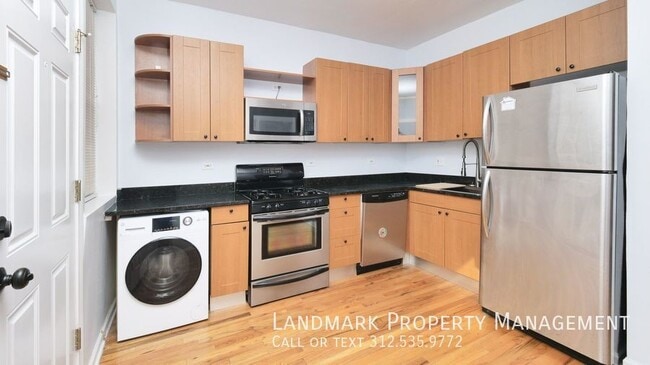 Photo - 4748 N Washtenaw Ave Unidad #2