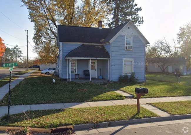 Building Photo - 402 W Fritz Ave - Ladysmith, WI Rental