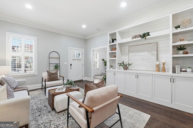 Photo - 501 Rankin St NE