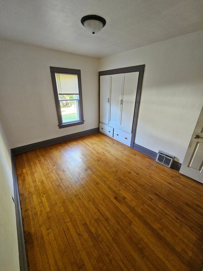 Photo - 3736 W Dorothy Pl Unit lower