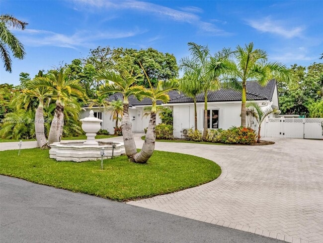 Photo - 413 Tamarind Dr