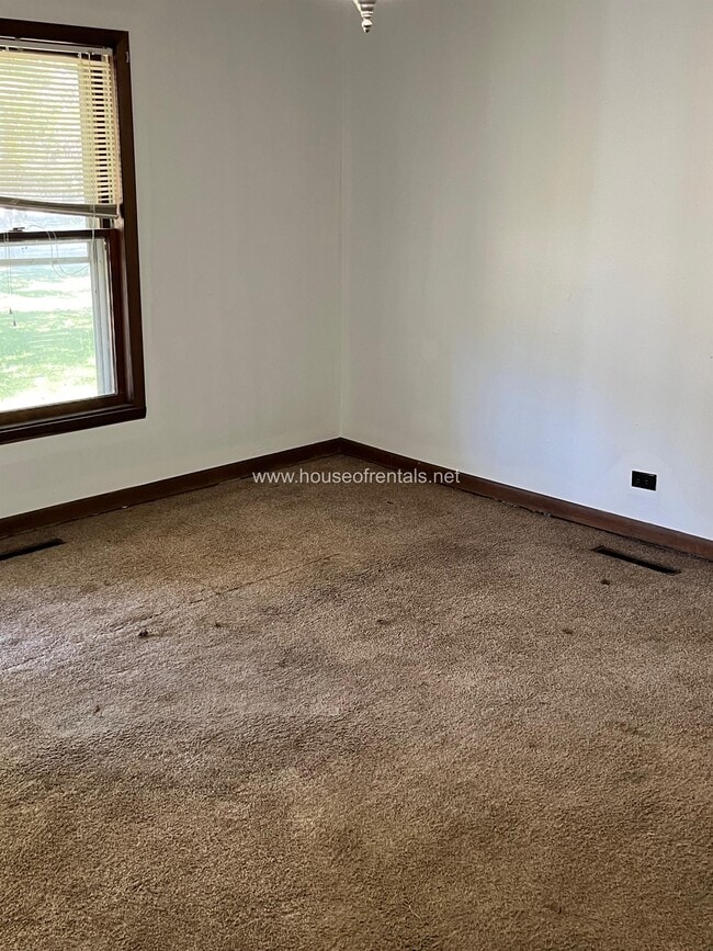 Photo - 709 N Maple St