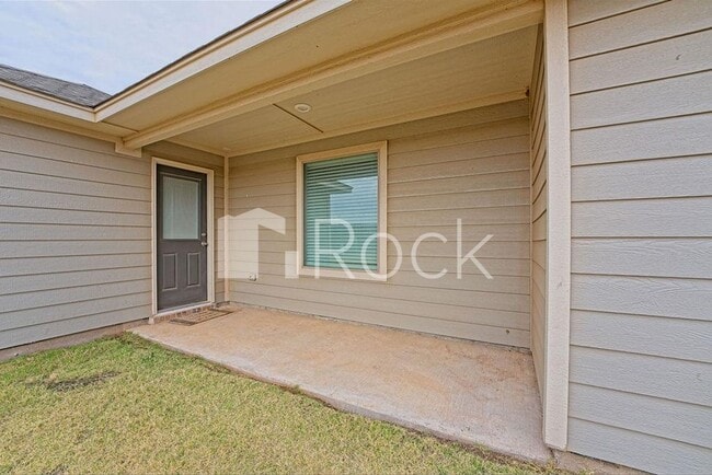 2301 Scarlet Ln