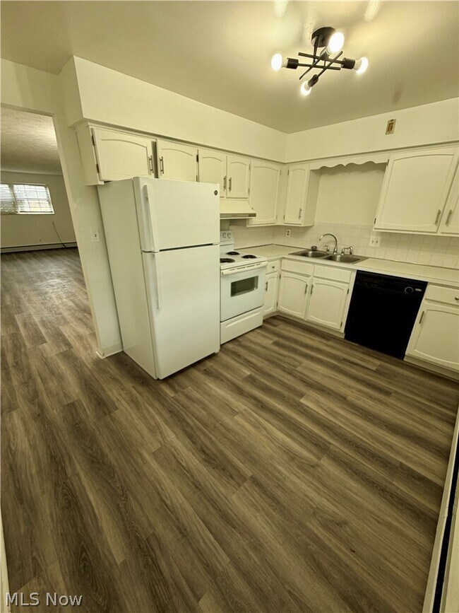 Photo - 369 Shields Rd Unit 1