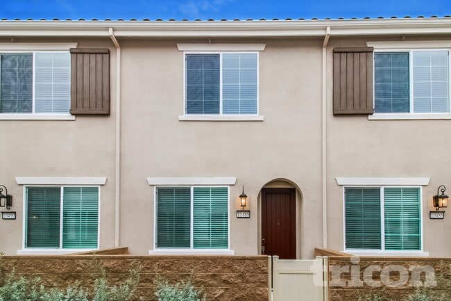 Building Photo - 10488 Viva Ct