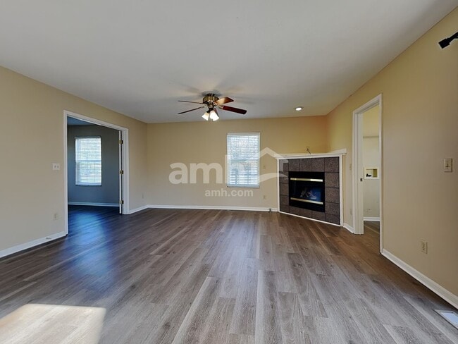 Photo - 1425 Stableview Cir