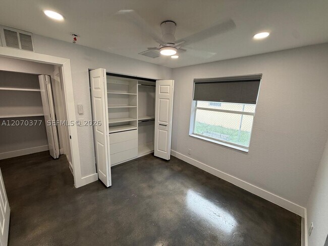 Photo - 17 SW 6th St