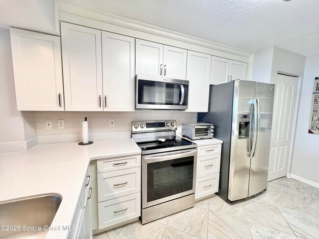 Photo - 425 Buchanan Ave Unit 406