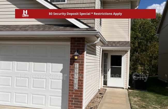 Photo - 13735 Post Oak Ln Townhome