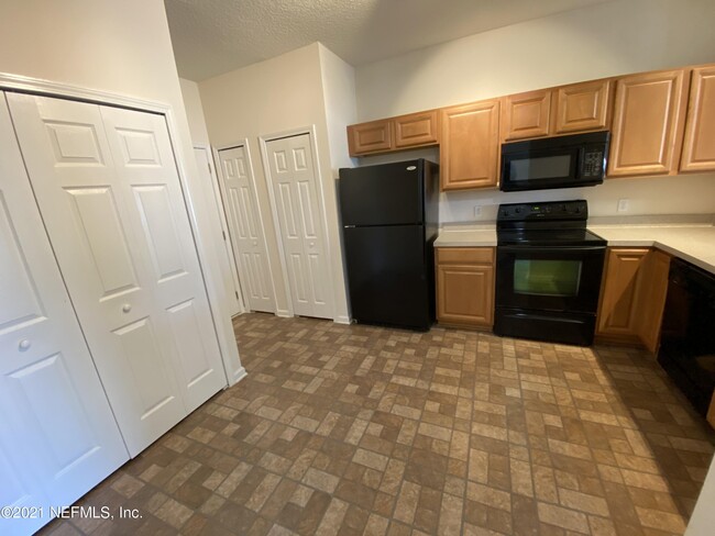 Photo - 445 Scrub Jay Dr