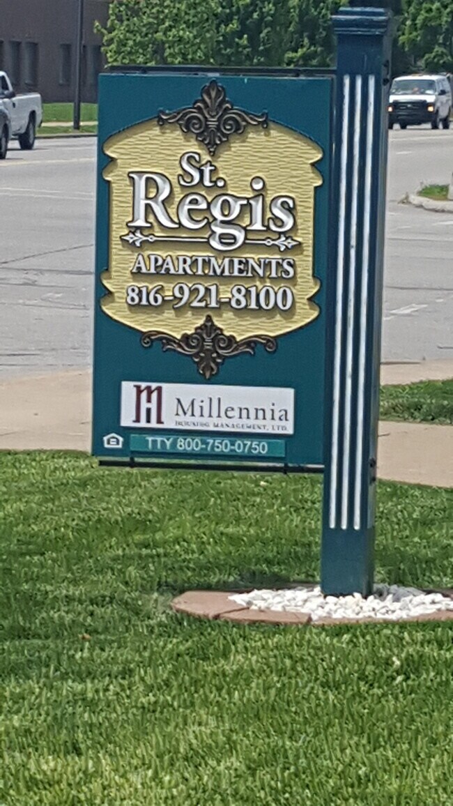 Photo - St. Regis Apartments