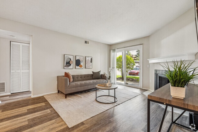 Building Photo - 8099 Running Fox Rd Rental