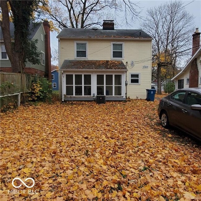 Photo - 4635 Rookwood Ave