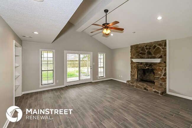 Photo - 2895 Devon Cir